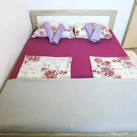 Emma Apartment *