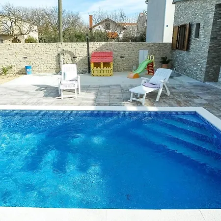 Emma Apartament *